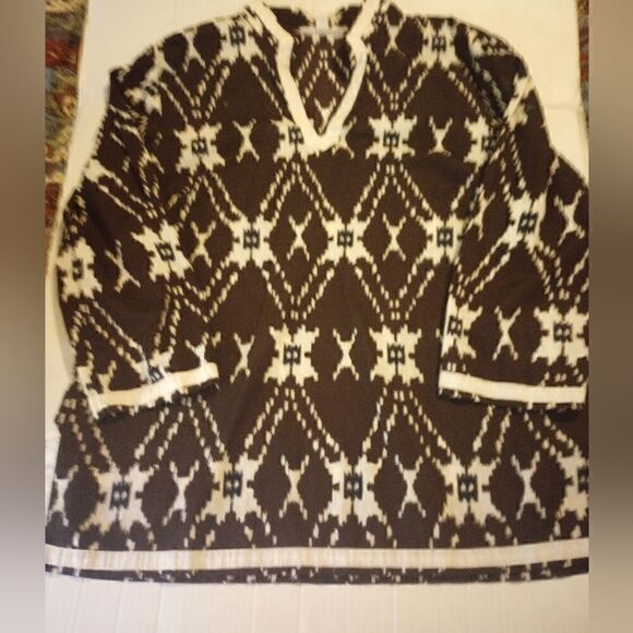 M collection V neck geometric print tunic - Picture 4 of 8